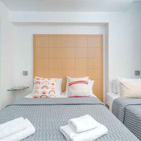 Chic Hotel Athena Bagian luar foto